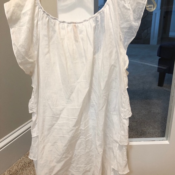 Elan Ruffle shirt - Picture 2 of 6